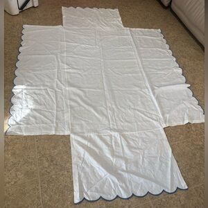 Caitlin Wilson (Cait's Kids) French Blue Scallop Crib Skirt Like New Condition